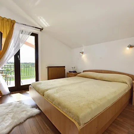 Tina 1 * Novigrad Istria