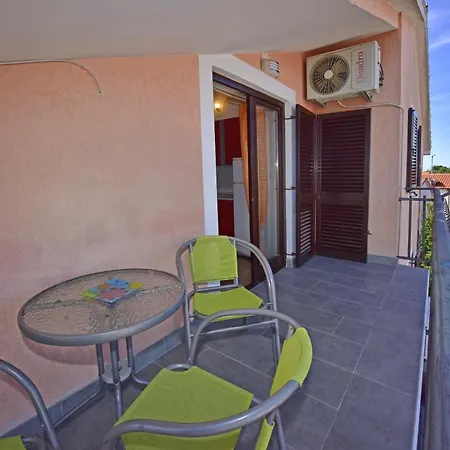 Tina 1 Novigrad Istria