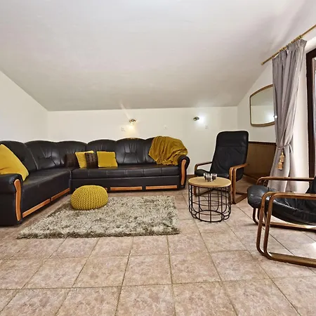 Tina 1 Apartmán Novigrad Istria