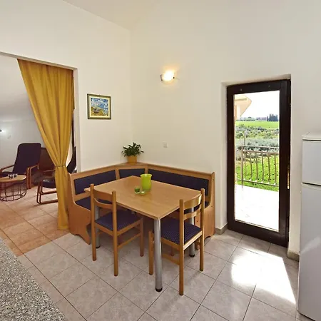 Tina 1 * Novigrad (Istria)