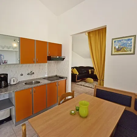 Tina 1 Apartment *